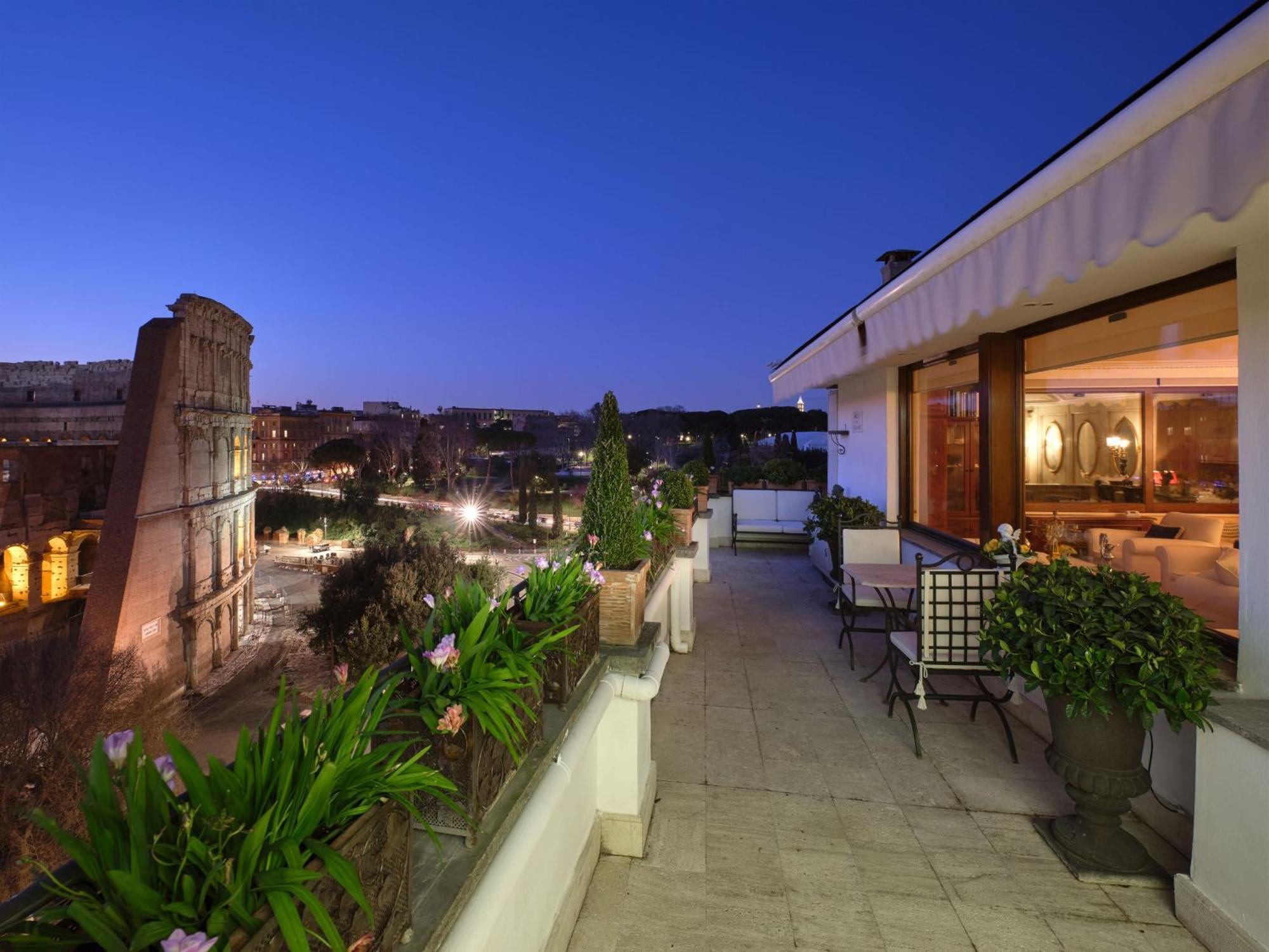 Apartment Colosseum Penthouse - Beyond By Treasurerome Rom
